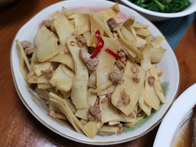 肉末炒筍