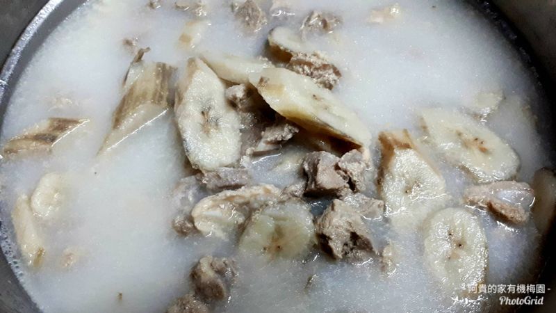 青香蕉燉排骨