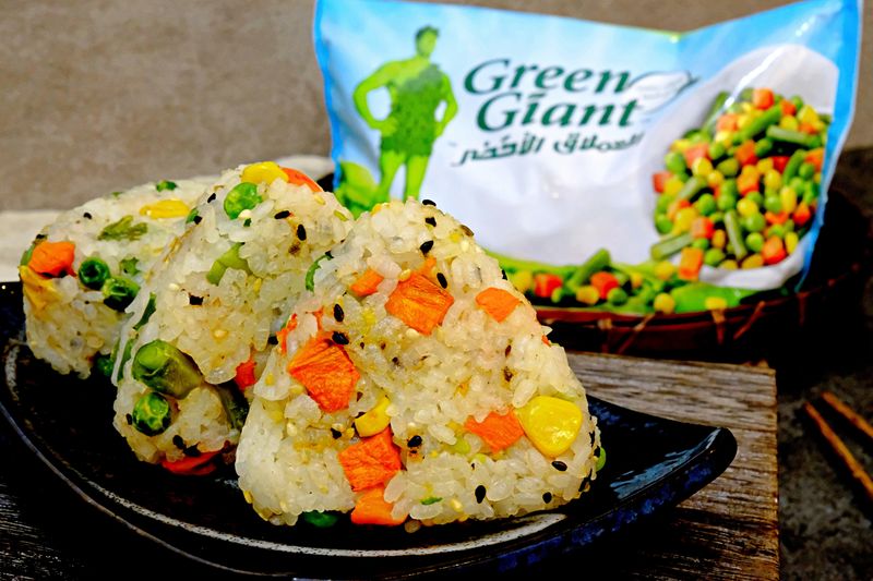 三色手捏飯糰 - 綠巨人天然三色蔬菜