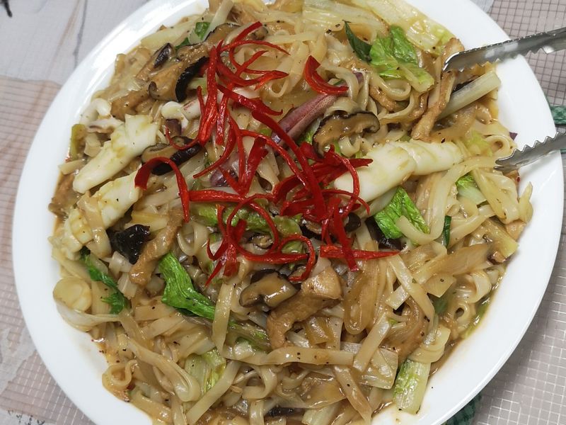 料多多炒河粉