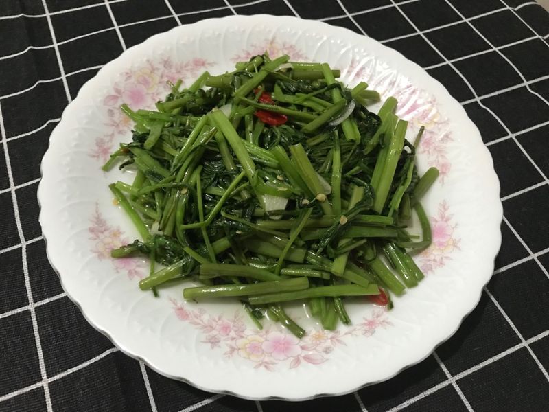 清炒空心菜