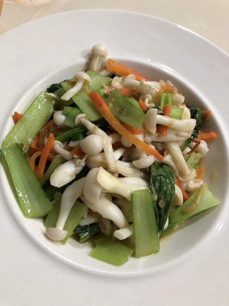 干貝醬炒雪菇