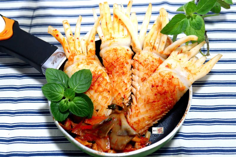 中卷鑲舞菇佐泡菜【好菇道營養料理】