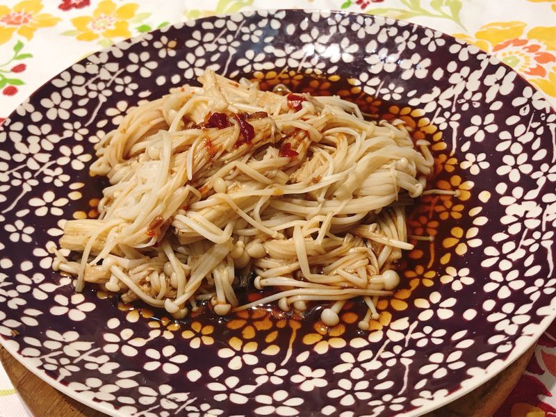 酸辣金針菇
