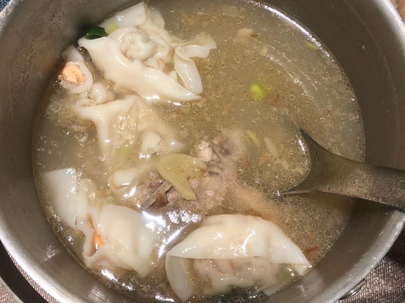 餛飩湯