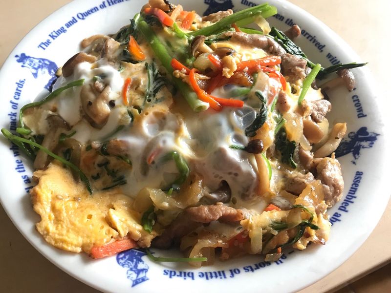 豬肉蔬菜丼