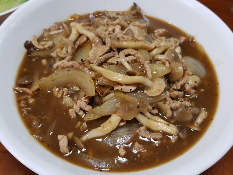 黑胡椒醬肉絲