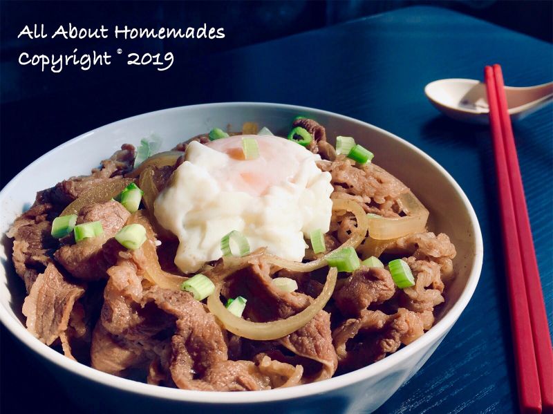 溫泉玉子牛丼
