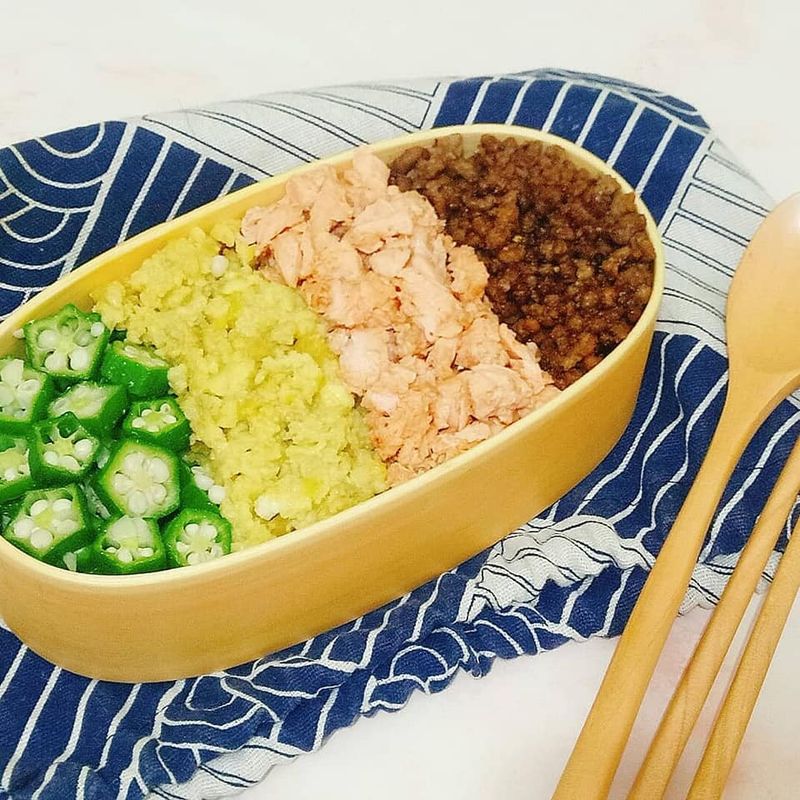 一鍋到底懶人簡易便當~四色丼