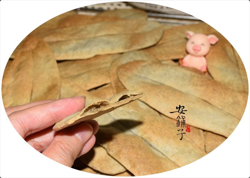 黑豆漿黑芝麻薄脆牛舌餅