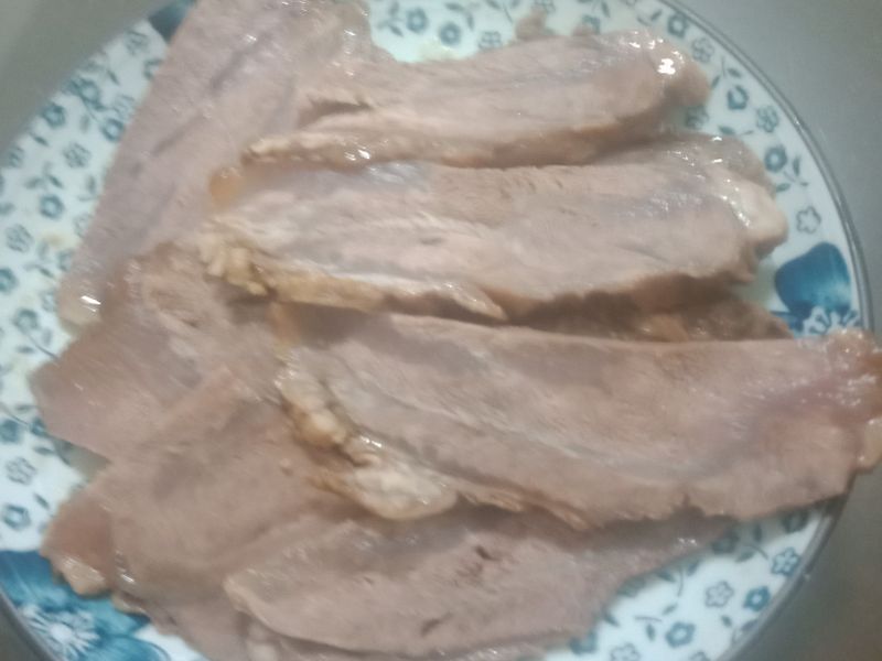 滷牛腱