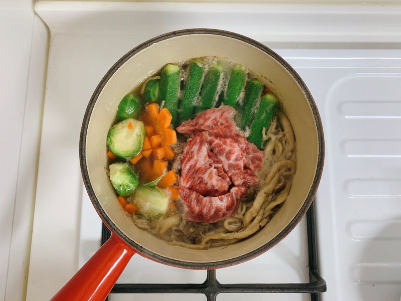 牛小排火鍋