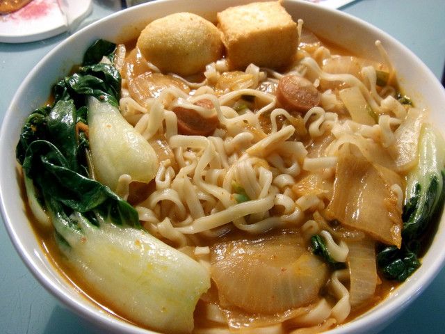 清冰箱料理!一人份韓國泡菜部隊鍋