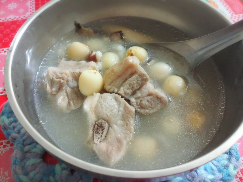 四神排骨湯