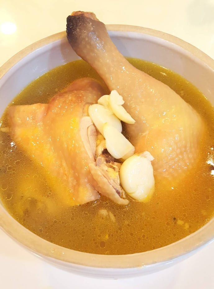 蒜頭雞湯