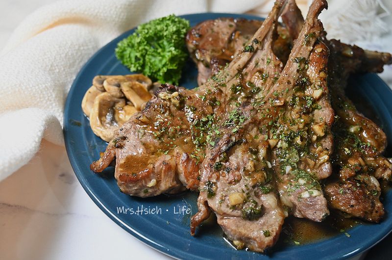 蒜味香料烤羊排~BOSCH蒸烤爐食譜
