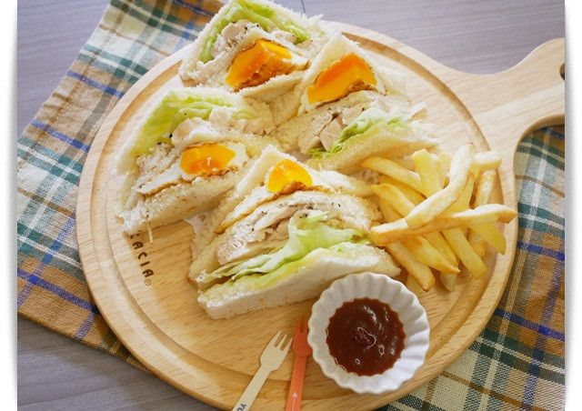 簡單好吃「燻雞三明治」健康滿滿 ♪