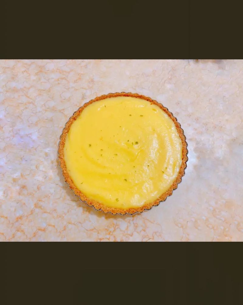 8寸檸檬派🍋(6寸+2小派