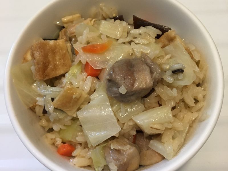 雞肉豆皮炊煮