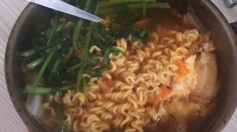 辛辣鍋燒麵
