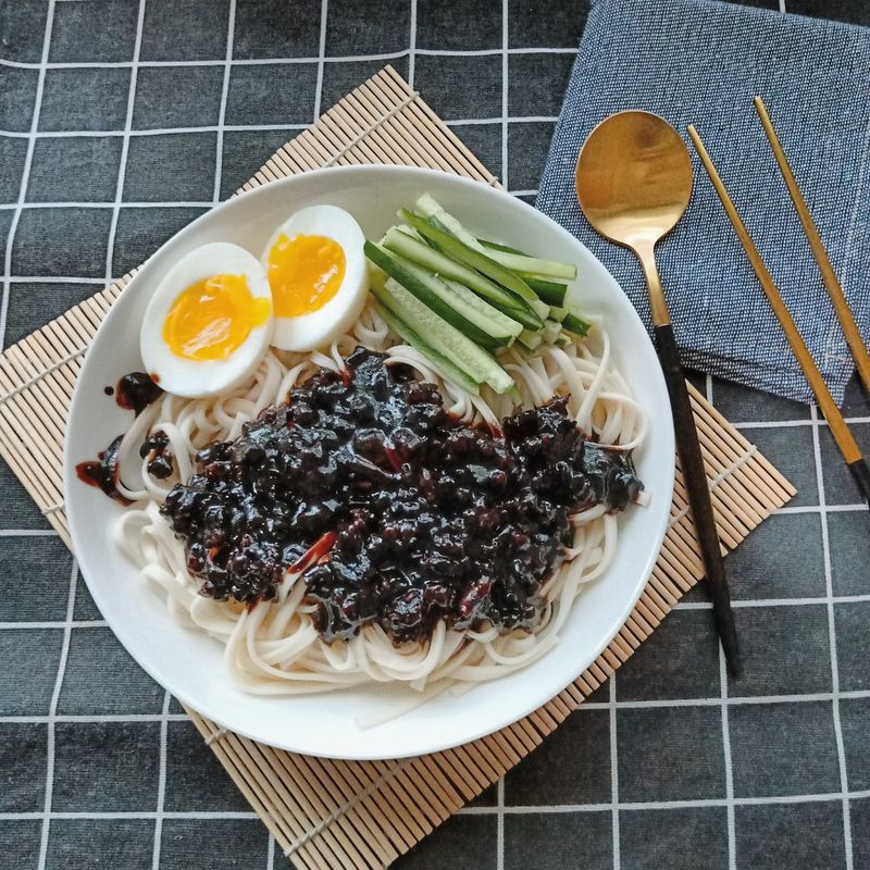 韓式炸醬麵