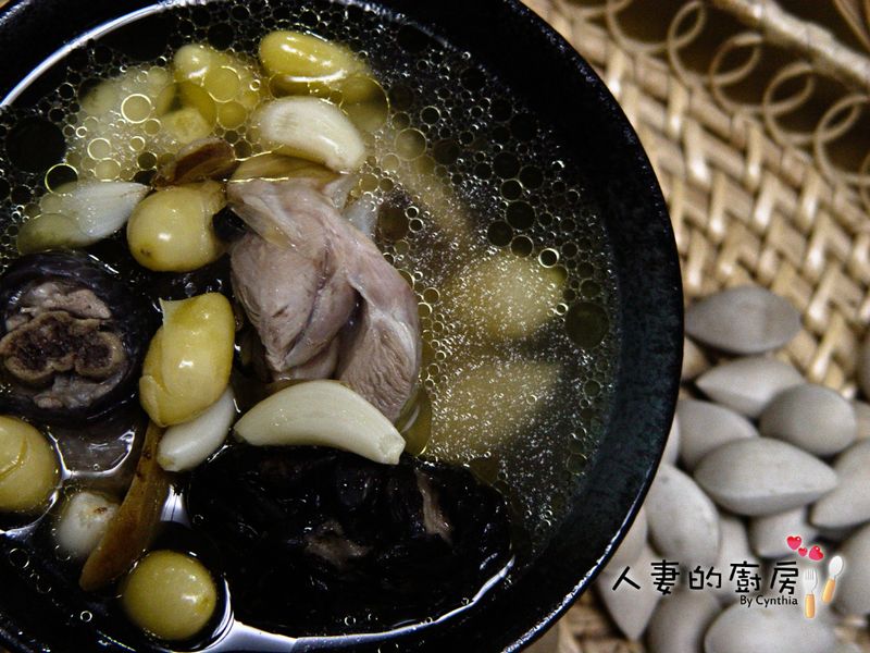 香蒜百果雞湯