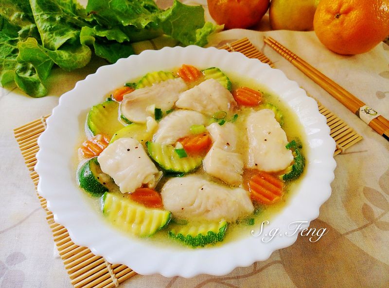 鯛魚片燴櫛瓜