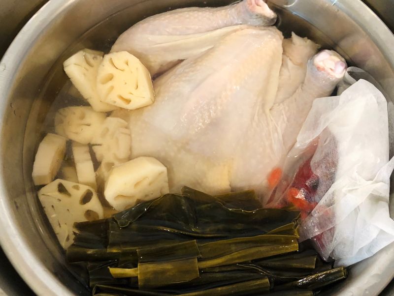 海帶養顏雞湯