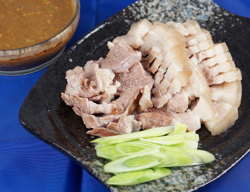 【哇菜影音食譜】麻醬白切肉