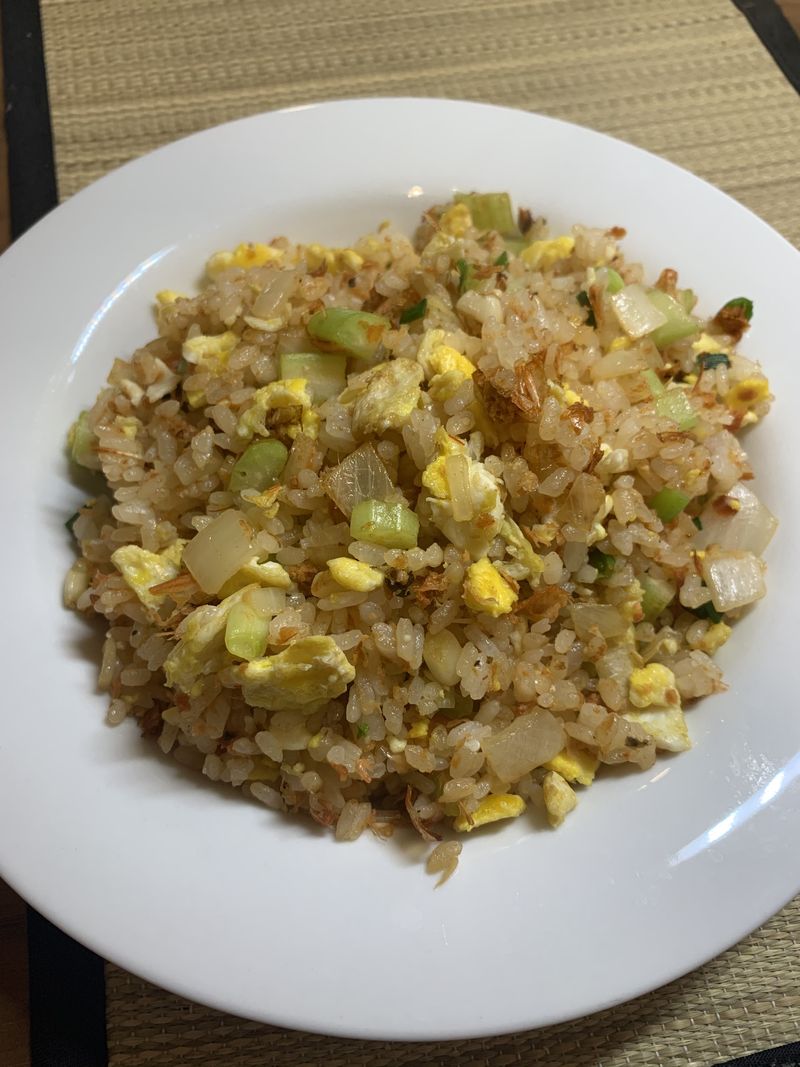 蝦殼蛋炒飯