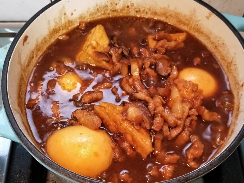 手切滷肉飯