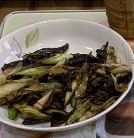 蒜苗炒香菇