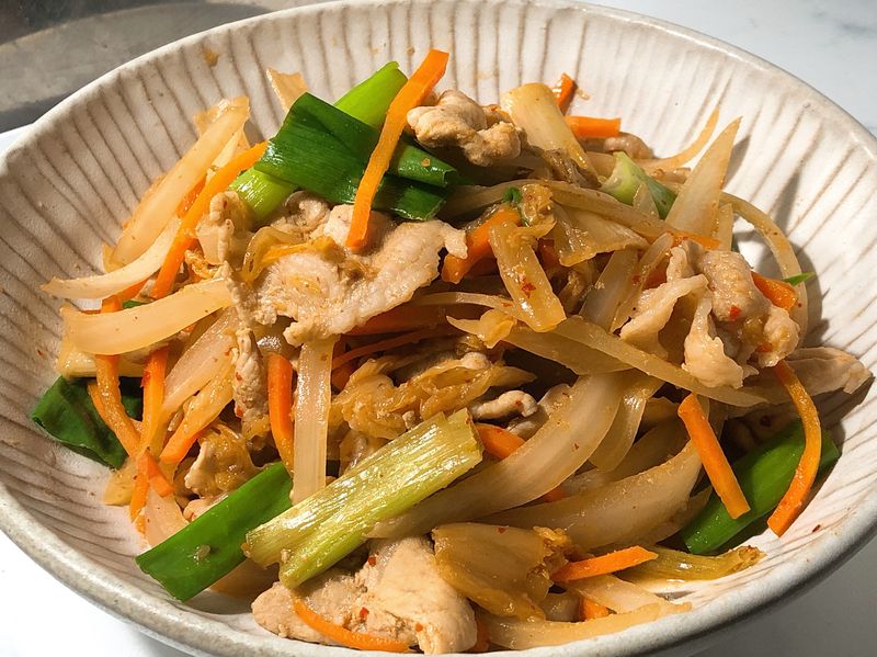 泡菜炒豬肉片