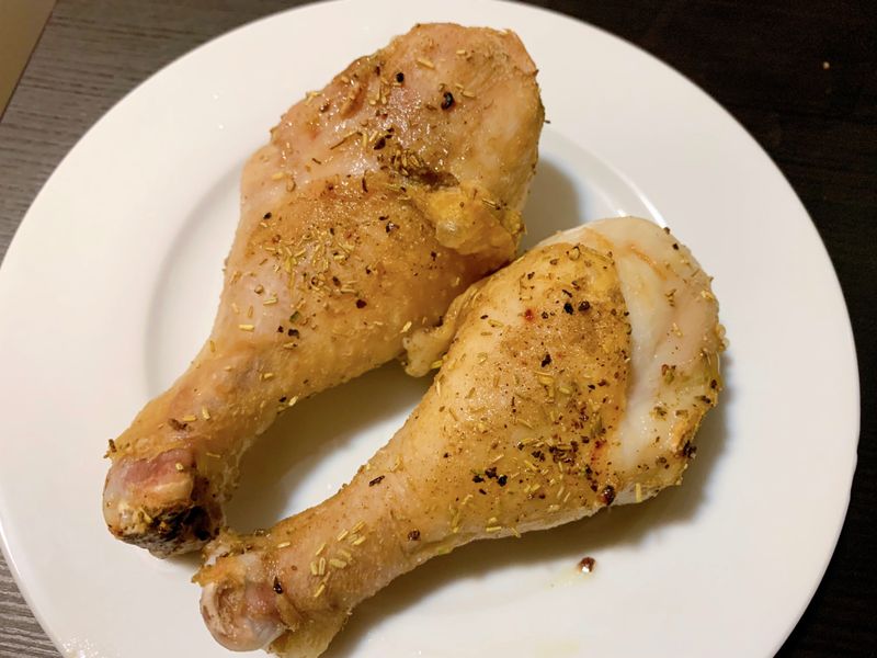 氣炸鍋： 烤迷迭香雞腿