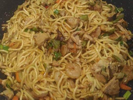 什錦炒麵