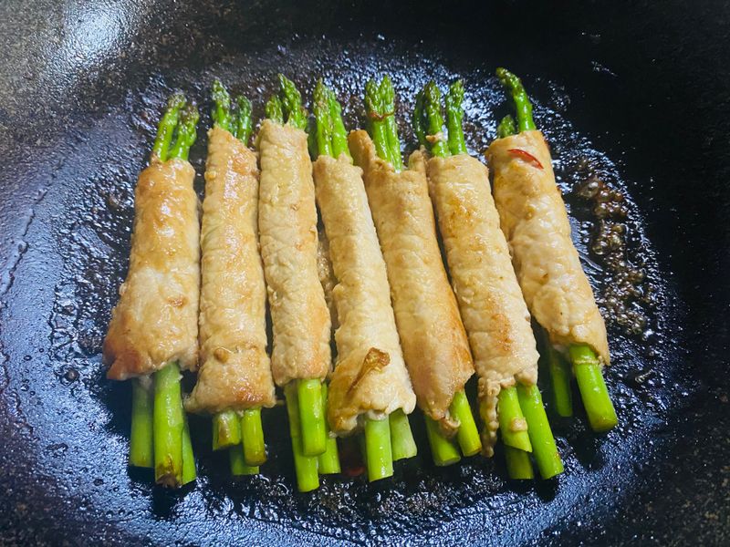 薑燒蘆筍肉卷