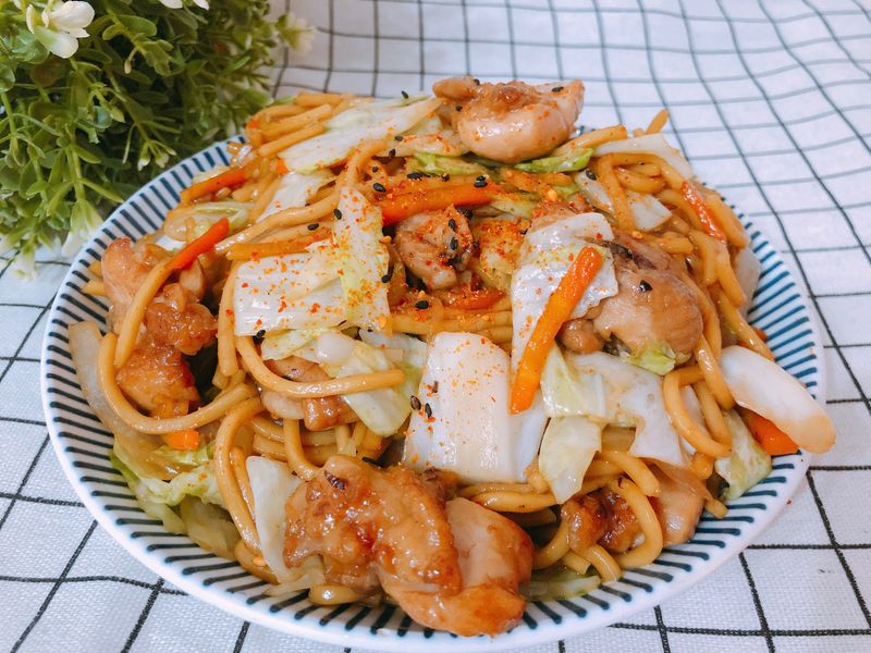 日式料理-照燒雞腿炒麵
