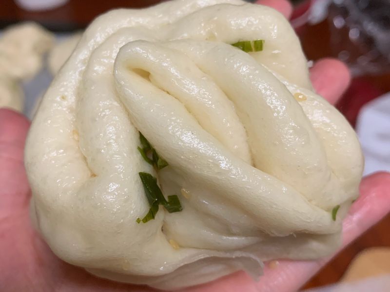 療癒系蔥花卷