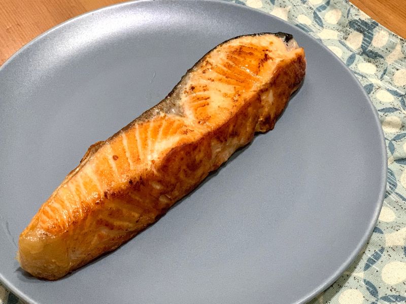 蒜煎鮭魚