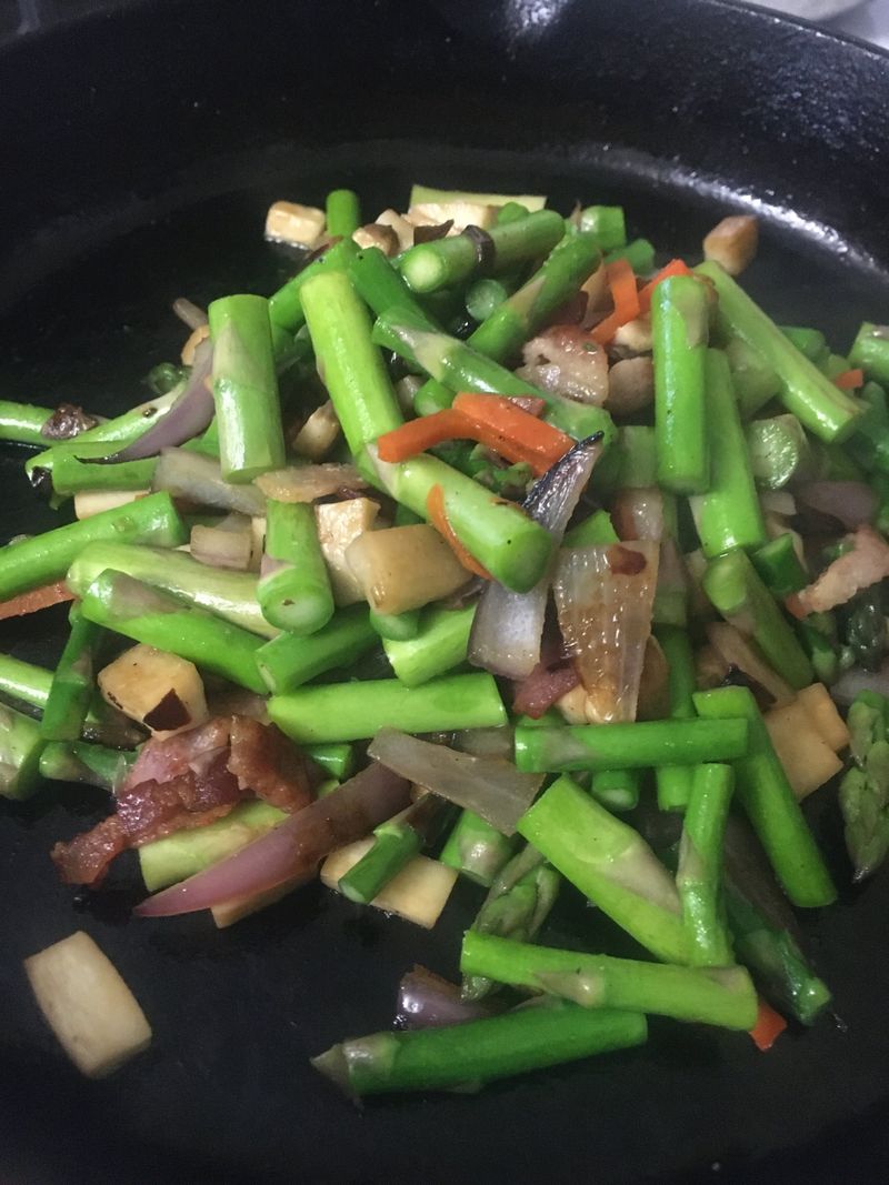 培根炒蔖荀