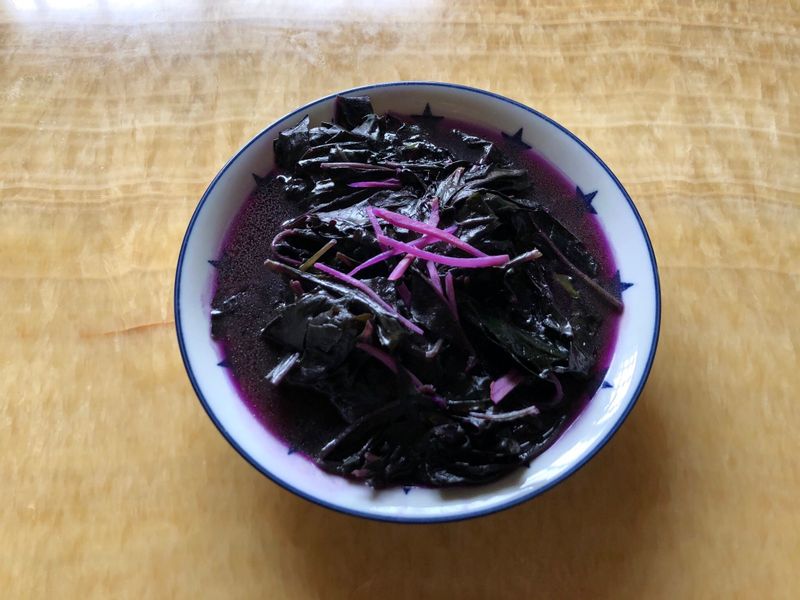 麻油炒紅鳳菜