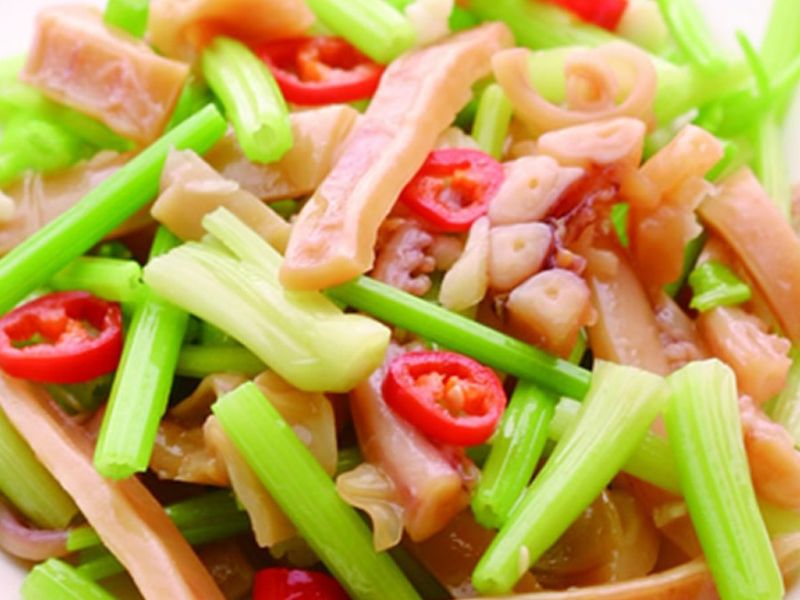 魷魚炒芹菜