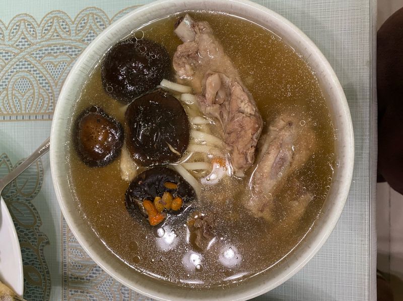 香菇排骨麵