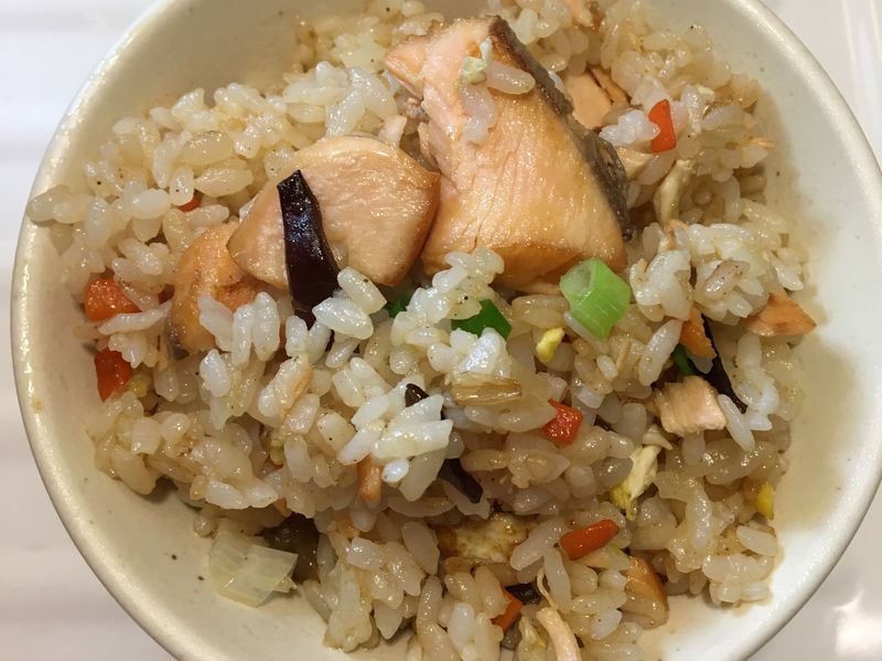 鮭魚炒飯