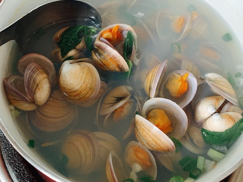 海味滿滿。赤嘴蛤蜊湯