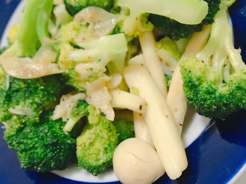 花椰菜炒菇