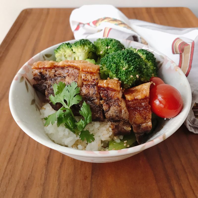 【 家常菜 】港式脆皮燒肉