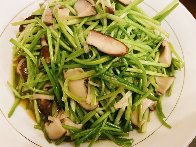 麻油水蓮炒鮮菇