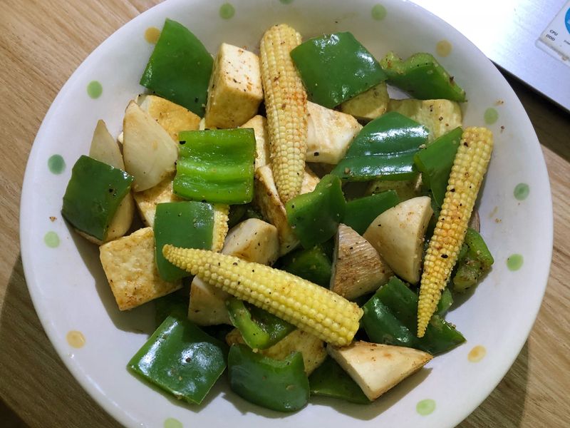 椒鹽豆腐蔬菜
