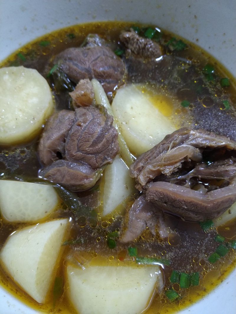 紅燒牛肉湯